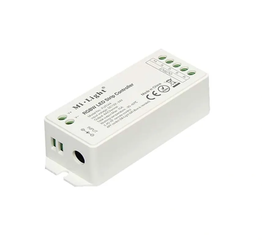 Jakość premium | Mi-Light ODBIORNIK 15A RF 2.4G 4 STREFOWY RGBW FUT044